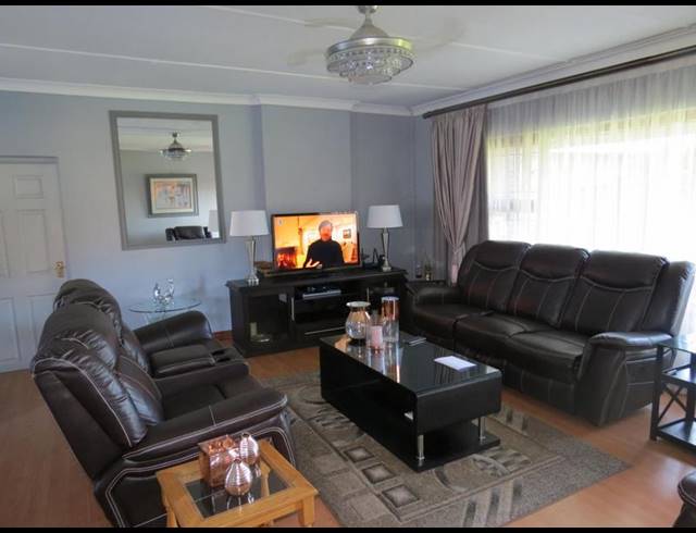 4 BEDROOM HOUSE FOR SALE IN ELSPARK